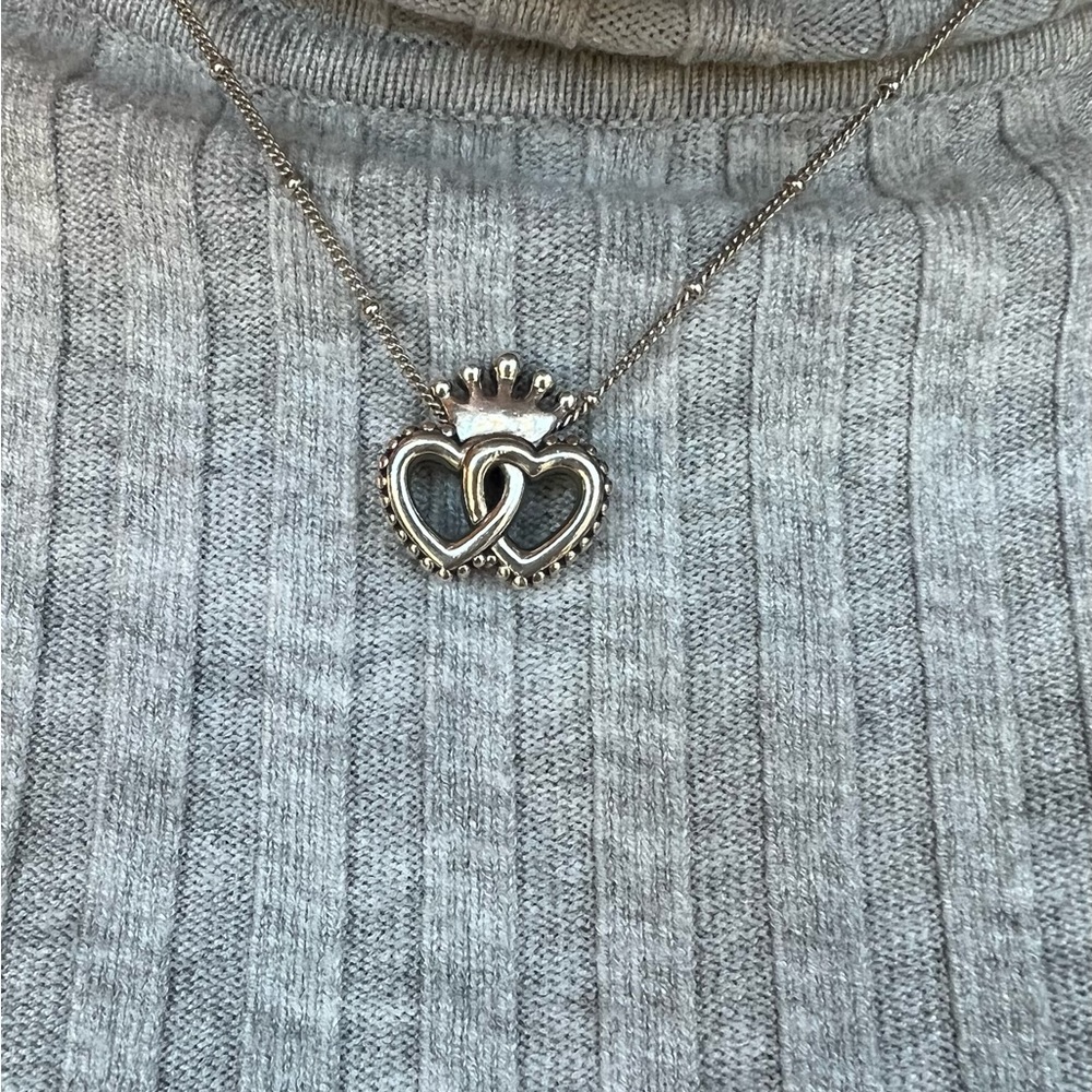 Pandora sterling silver crowned interlocking heart necklace, adjustable chain - Picture 2 of 3